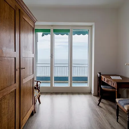 Vista Mare Con Due - Two-bedroom With Sea View Apartment